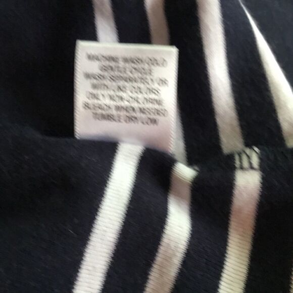 NWOT Studio Works Brand Navy & White  Short Sleeve Top - Picture 7 of 7